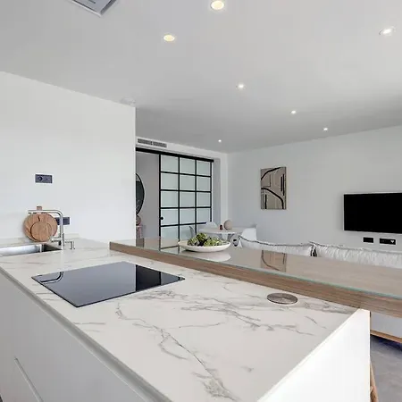 Brand New, Elegant Ground Floor Two Bed Apartment