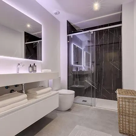 Brand New, Elegant Ground Floor Two Bed * Estepona