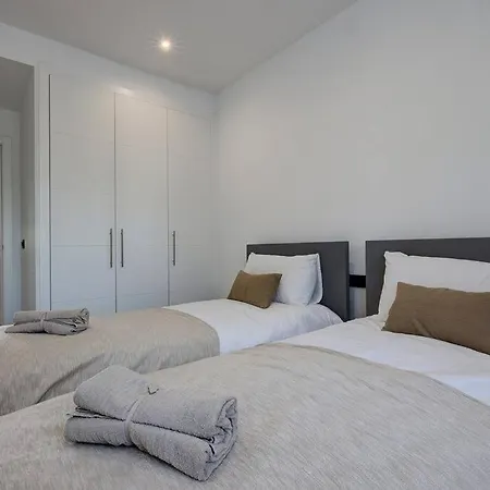 Lejlighed Brand New, Elegant Ground Floor Two Bed Estepona