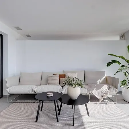 Brand New, Elegant Ground Floor Two Bed Apartment Estepona